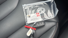 MG HS 1.5 T-GDI Trophy 5dr DCT Petrol Hatchback